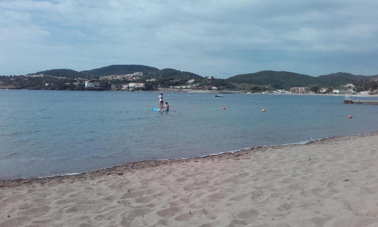 Appartement Vue Mer Piscines Parking Les Coraux Agay Plage Saint-Raphaël 외부 사진
