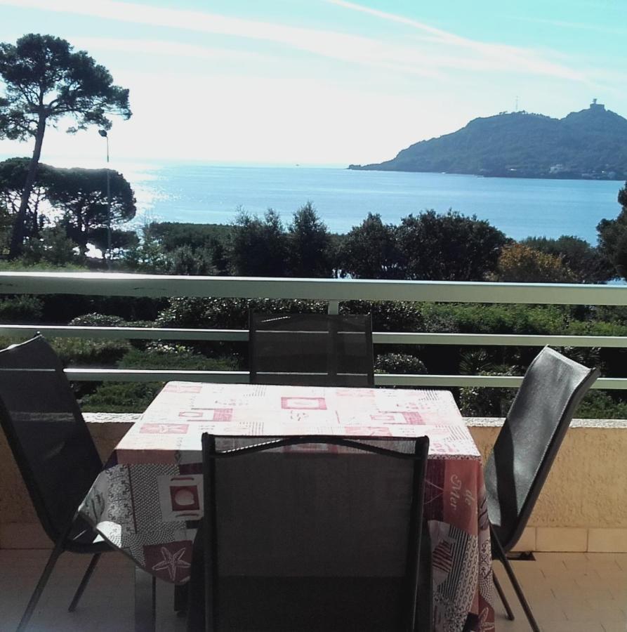 Appartement Vue Mer Piscines Parking Les Coraux Agay Plage Saint-Raphaël 외부 사진