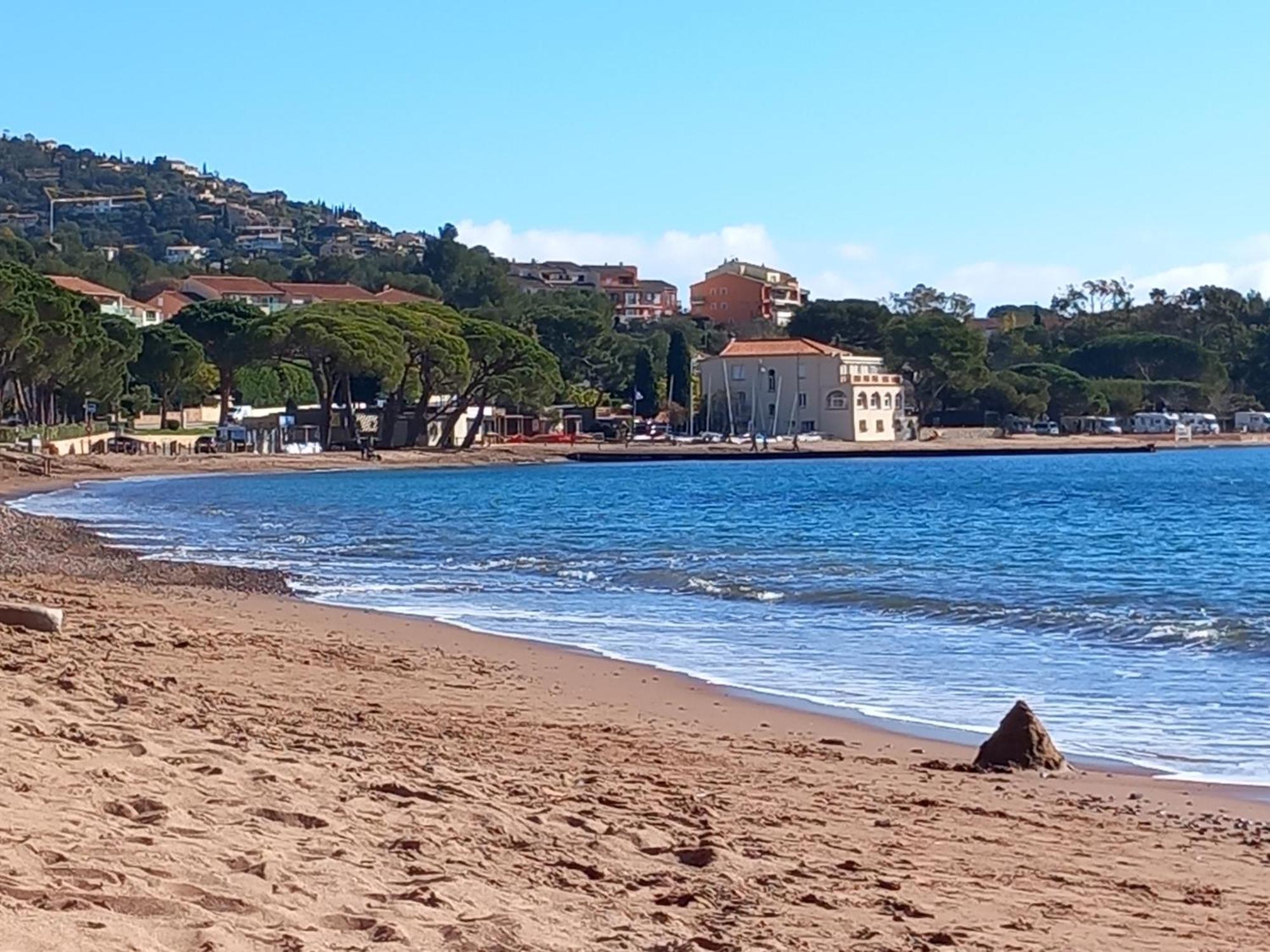 Appartement Vue Mer Piscines Parking Les Coraux Agay Plage Saint-Raphaël 외부 사진