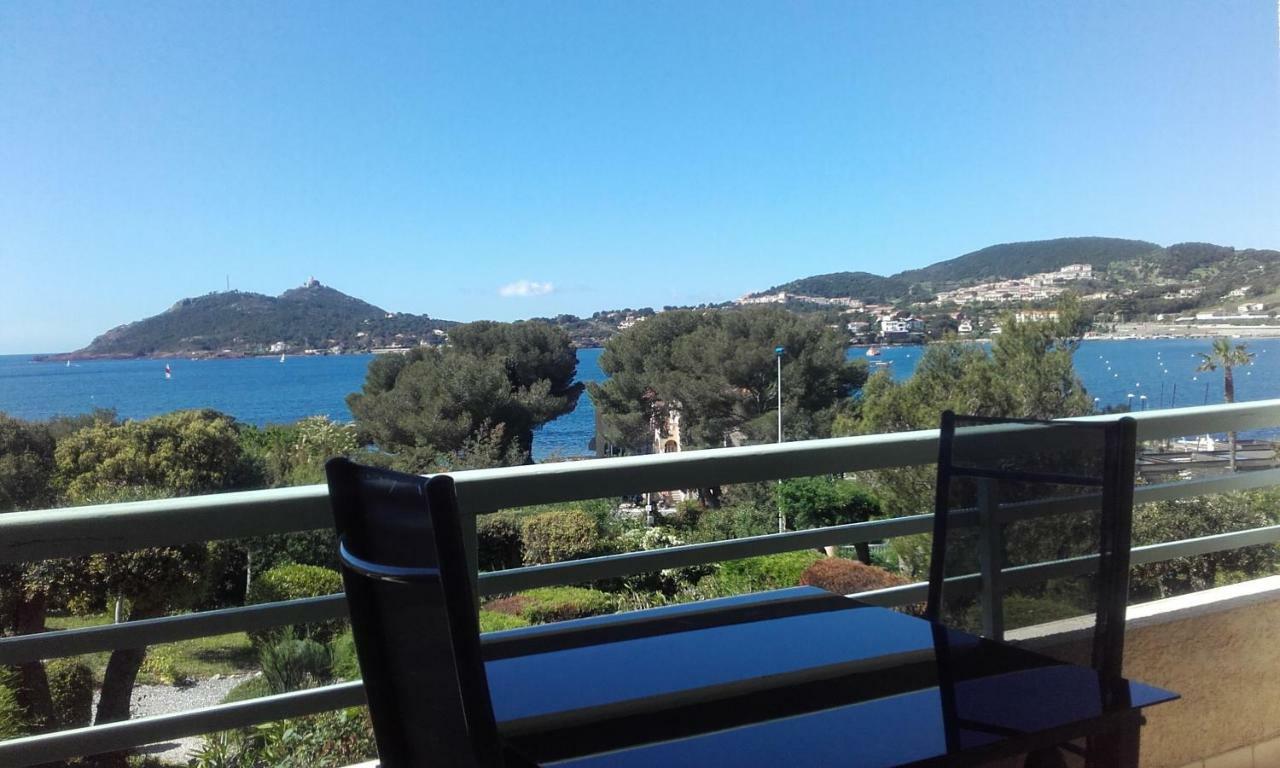 Appartement Vue Mer Piscines Parking Les Coraux Agay Plage Saint-Raphaël 외부 사진