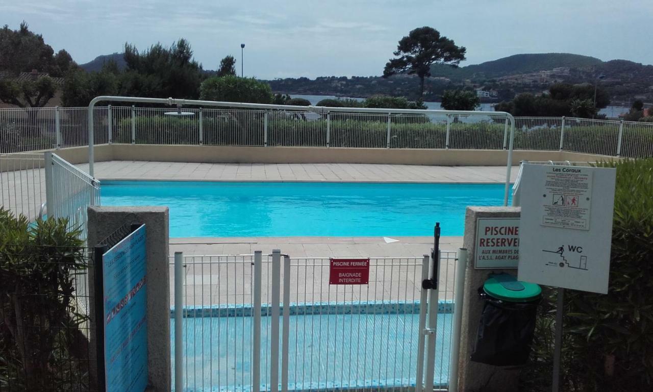 Appartement Vue Mer Piscines Parking Les Coraux Agay Plage Saint-Raphaël 외부 사진